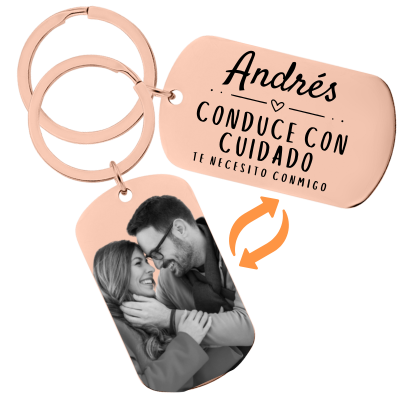 Llavero grabado personalizado con el mensaje...