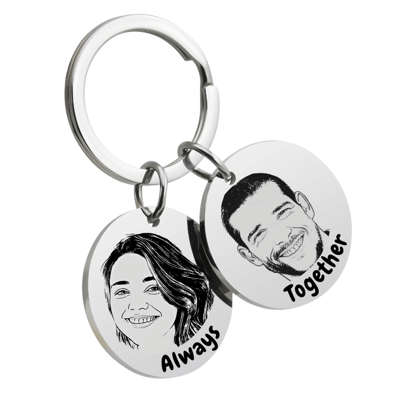 Llavero de Doble Círculo para Pareja: Personalizable con Fotos y Nombres de Dos Personas Especiales